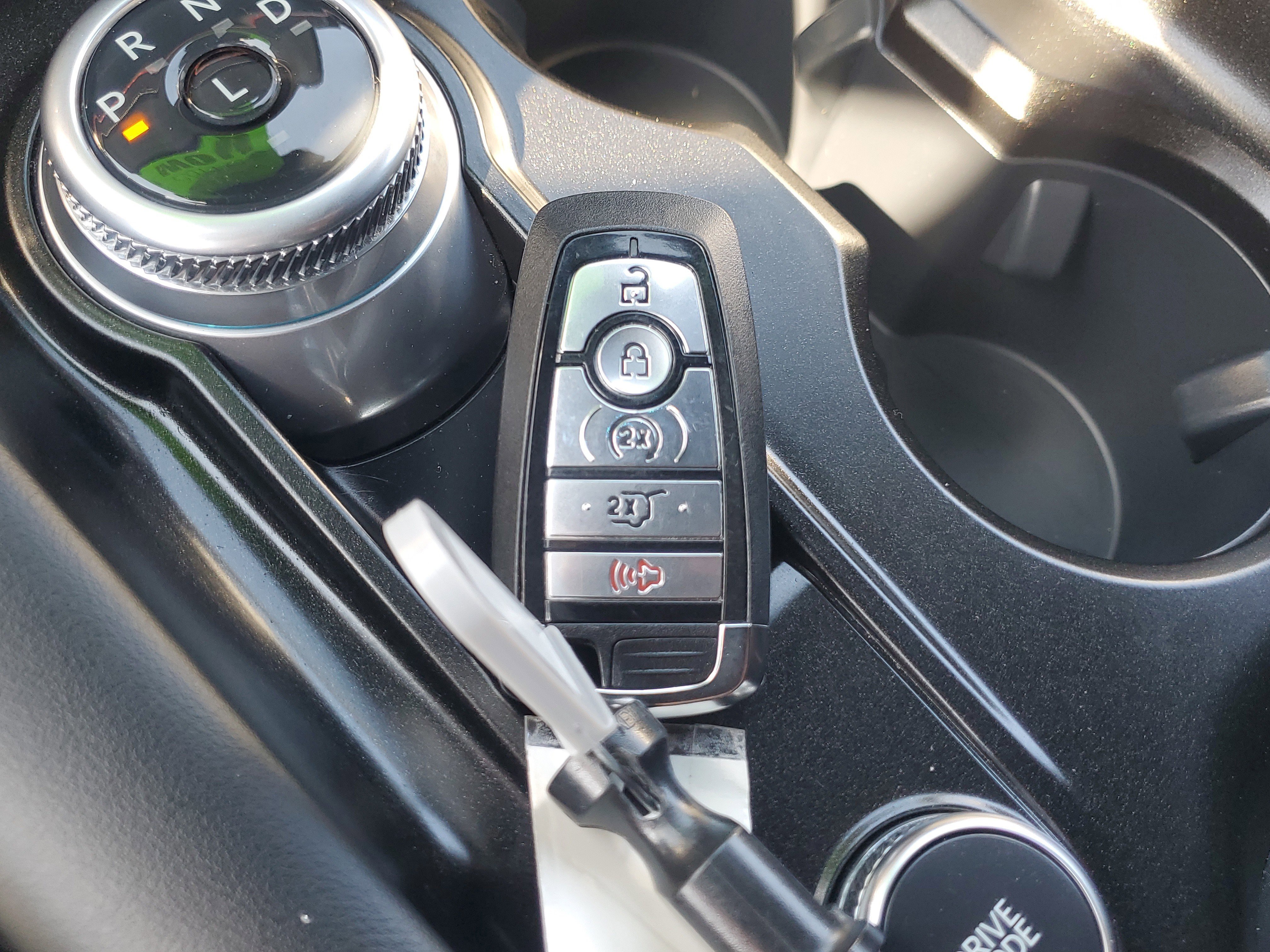 Certified 2025 Ford Explorer ST-Line w/ Premium Package image 31