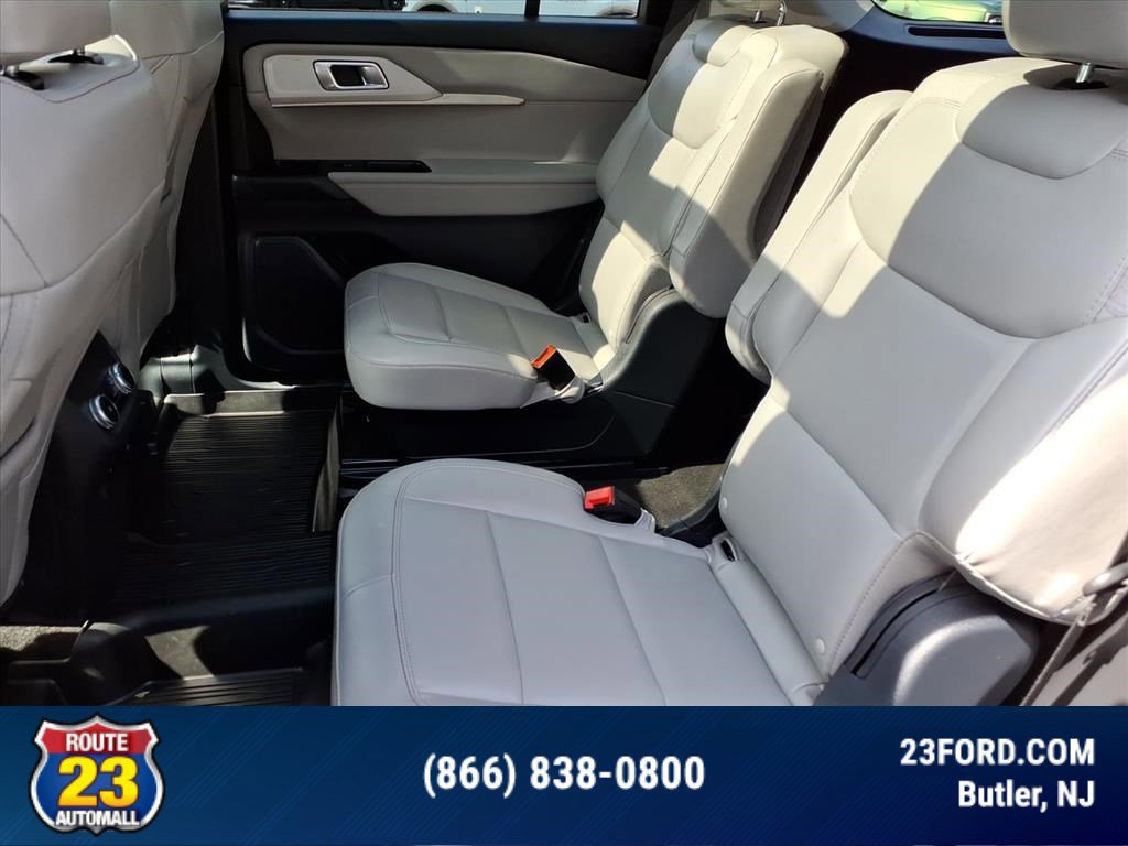 Certified 2025 Ford Explorer Active w/ Active Comfort Package AWD/4WD image 23