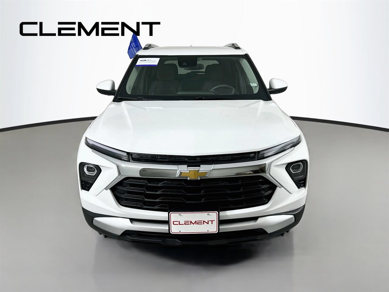 Used 2025 Chevrolet TrailBlazer LT AWD/4WD image 3