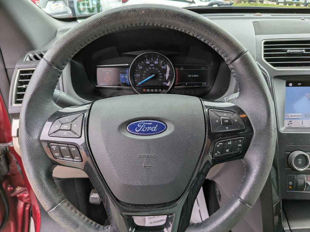 Certified 2019 Ford Explorer XLT w/ Equipment Group 201A FWD image 24
