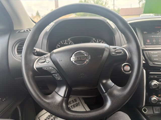 Used 2019 Nissan Pathfinder S AWD/4WD image 27