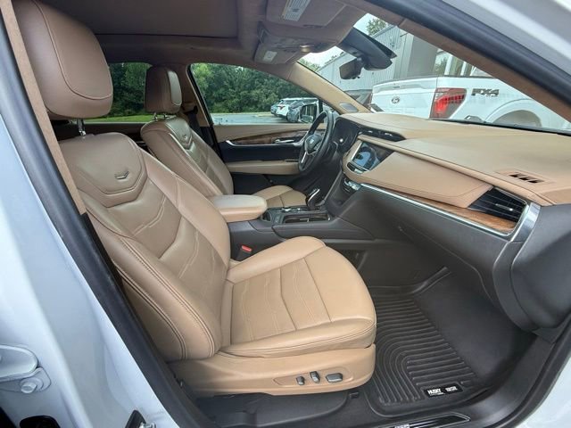 Used 2022 Cadillac XT5 Premium Luxury w/ Platinum Package FWD image 19