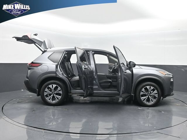 Used 2023 Nissan Rogue SV w/ SV Premium B Package FWD image 27