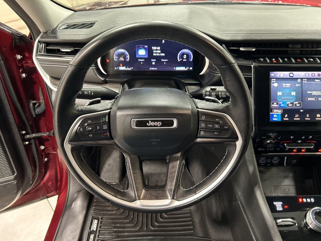 Used 2022 Jeep Grand Cherokee L Limited w/ Luxury Tech Group II image 14