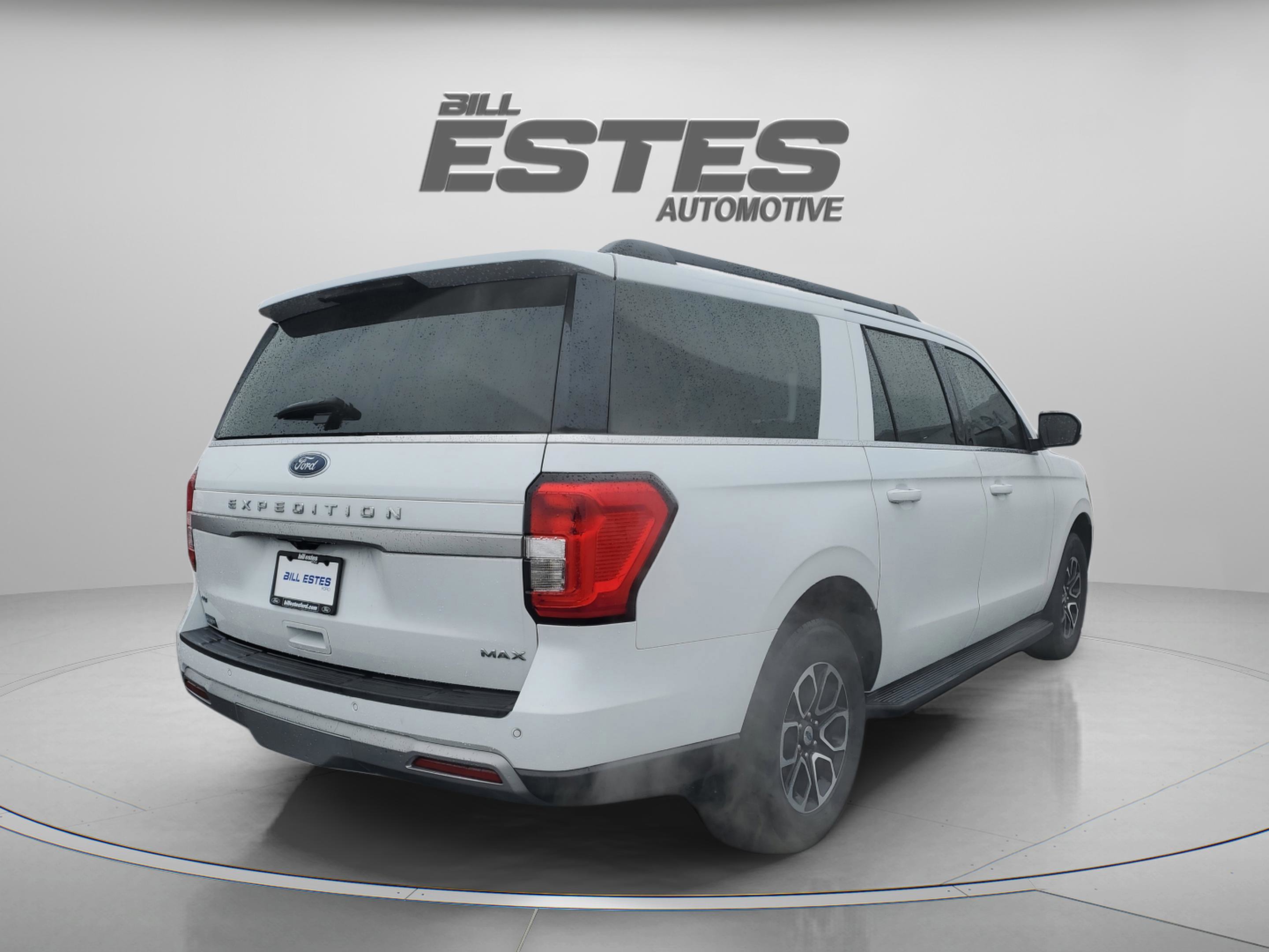 Certified 2023 Ford Expedition Max XLT image 3