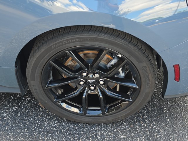 Certified 2025 Ford Mustang Coupe RWD image 8