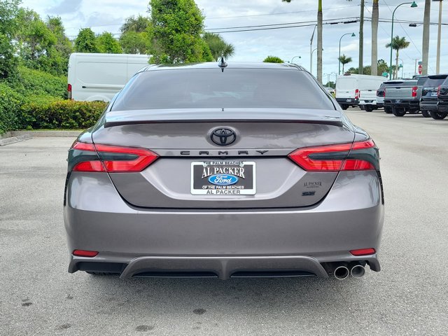 Used 2020 Toyota Camry SE FWD image 6