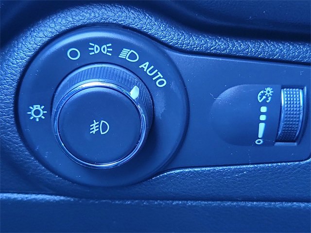 Used 2021 Dodge Durango SXT image 18