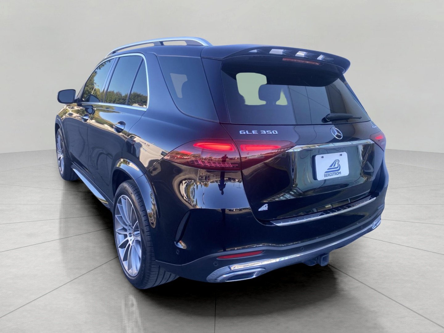 Used 2024 Mercedes-Benz GLE 350 4MATIC image 6
