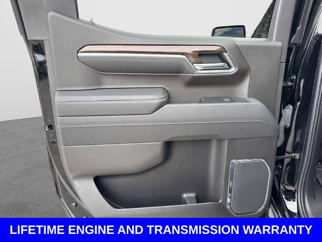 Used 2026 Chevrolet Silverado 1500 LT Trail Boss w/ Safety Package AWD/4WD image 14