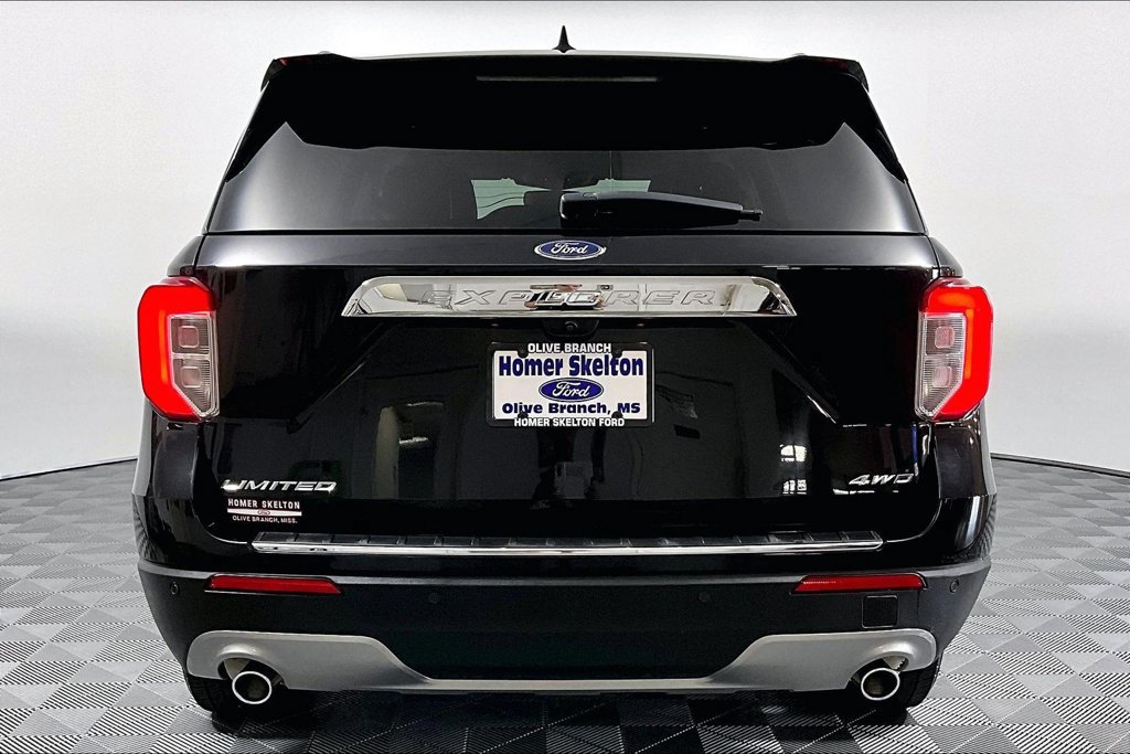 Certified 2023 Ford Explorer Limited AWD/4WD image 4