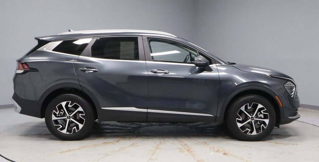 Used 2024 Kia Sportage EX AWD/4WD image 13