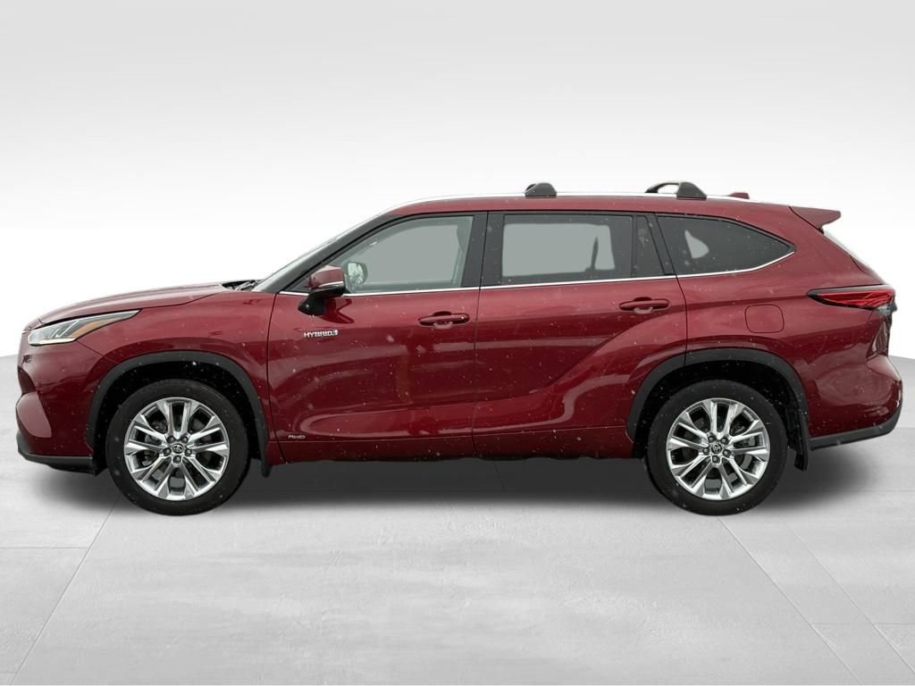 Used 2021 Toyota Highlander Limited image 3