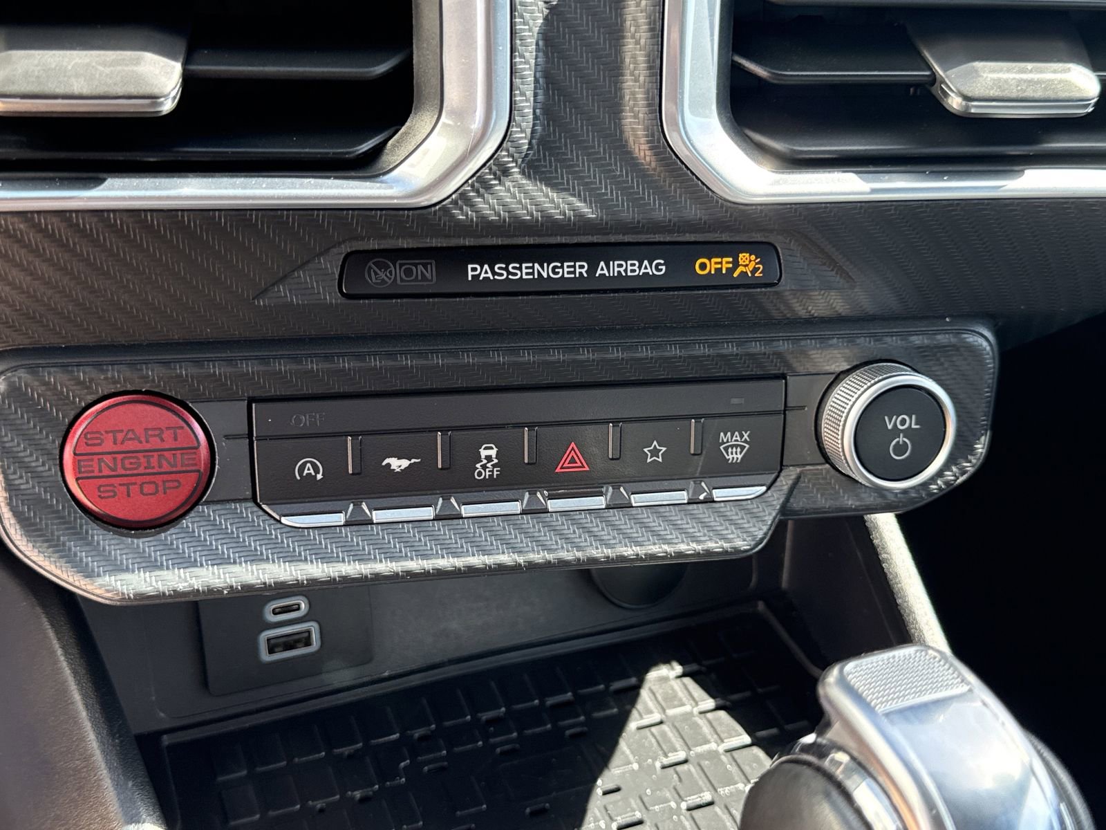 Certified 2024 Ford Mustang Premium image 22