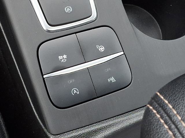 Certified 2022 Ford Escape Titanium w/ Titanium Elite Package image 27