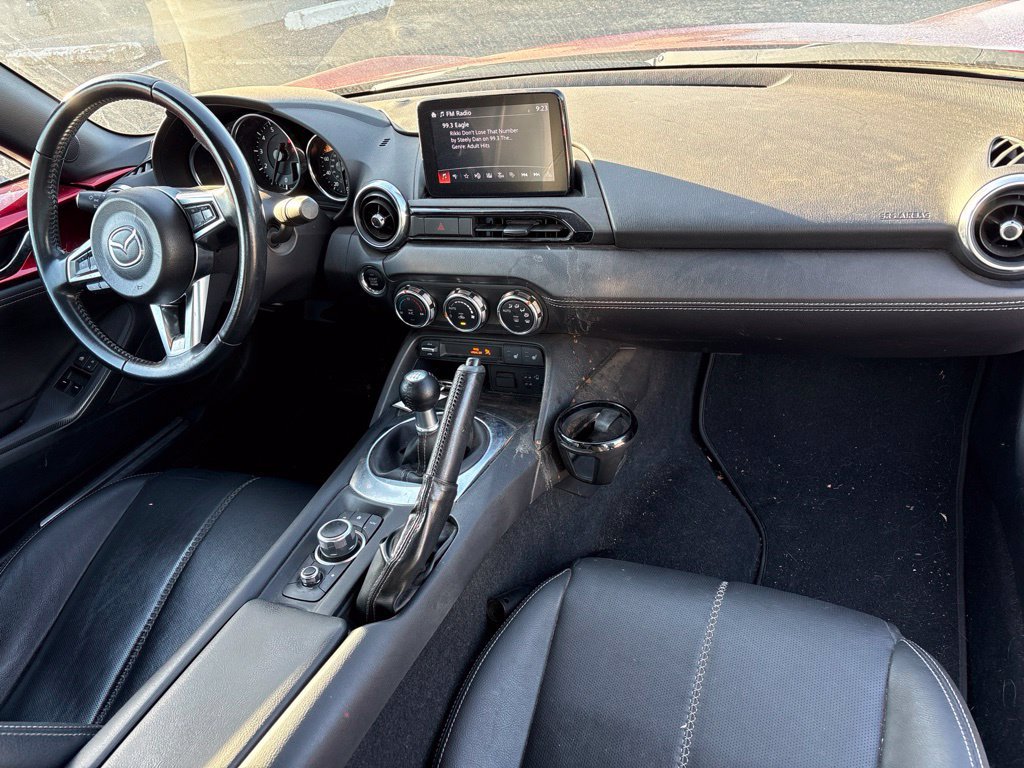 Used 2021 MAZDA MX-5 Miata RF Grand Touring RWD image 10