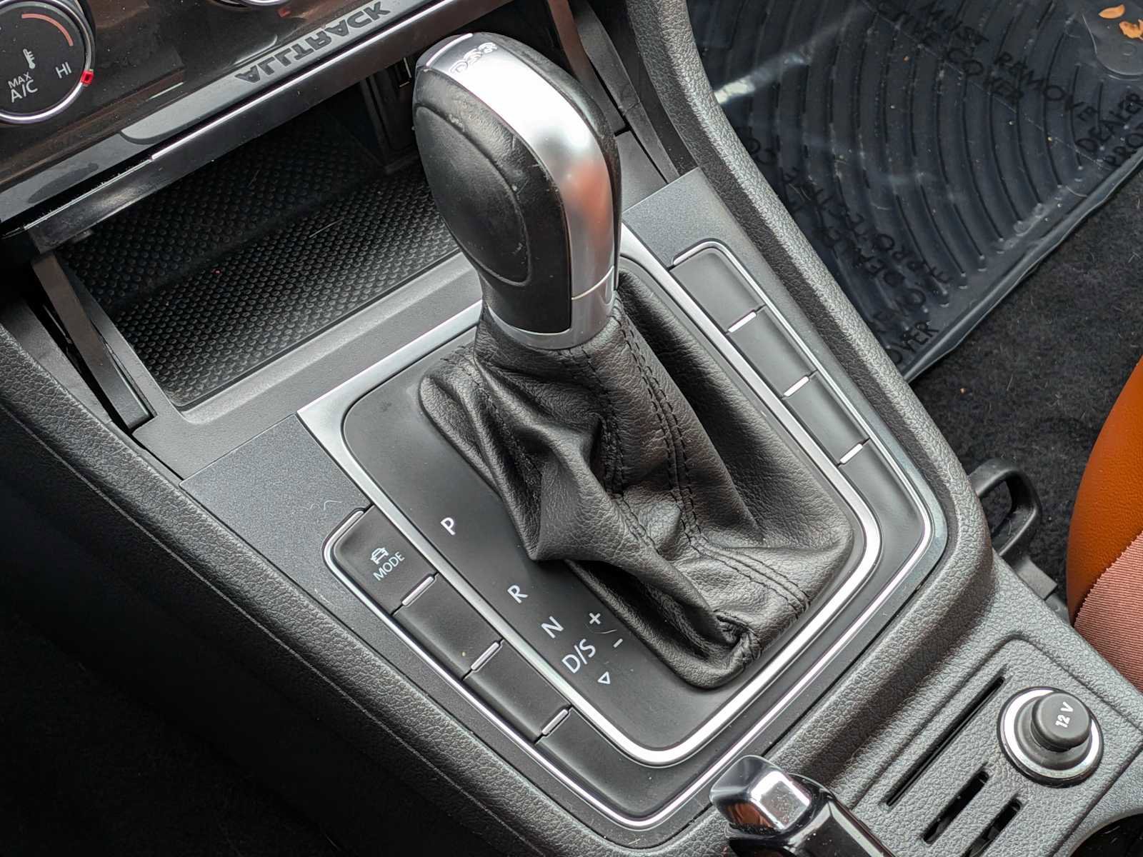 Used 2019 Volkswagen Golf Alltrack S image 30