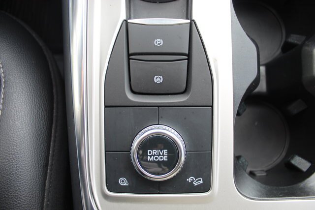 Certified 2023 Ford Explorer Limited w/ Class IV Trailer Tow Package AWD/4WD image 37
