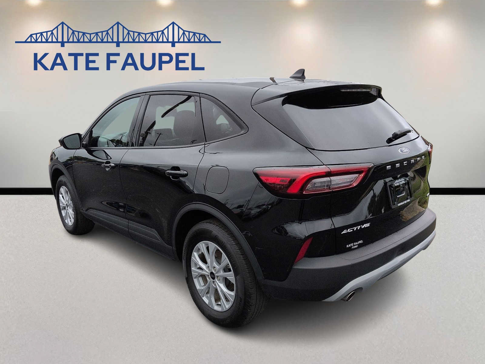 Certified 2025 Ford Escape Active AWD/4WD image 5