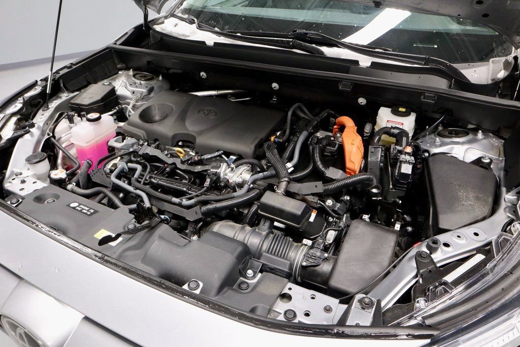 Used 2025 Toyota RAV4 XLE image 15