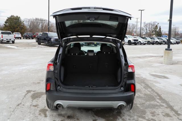Certified 2022 Ford Escape SE image 12