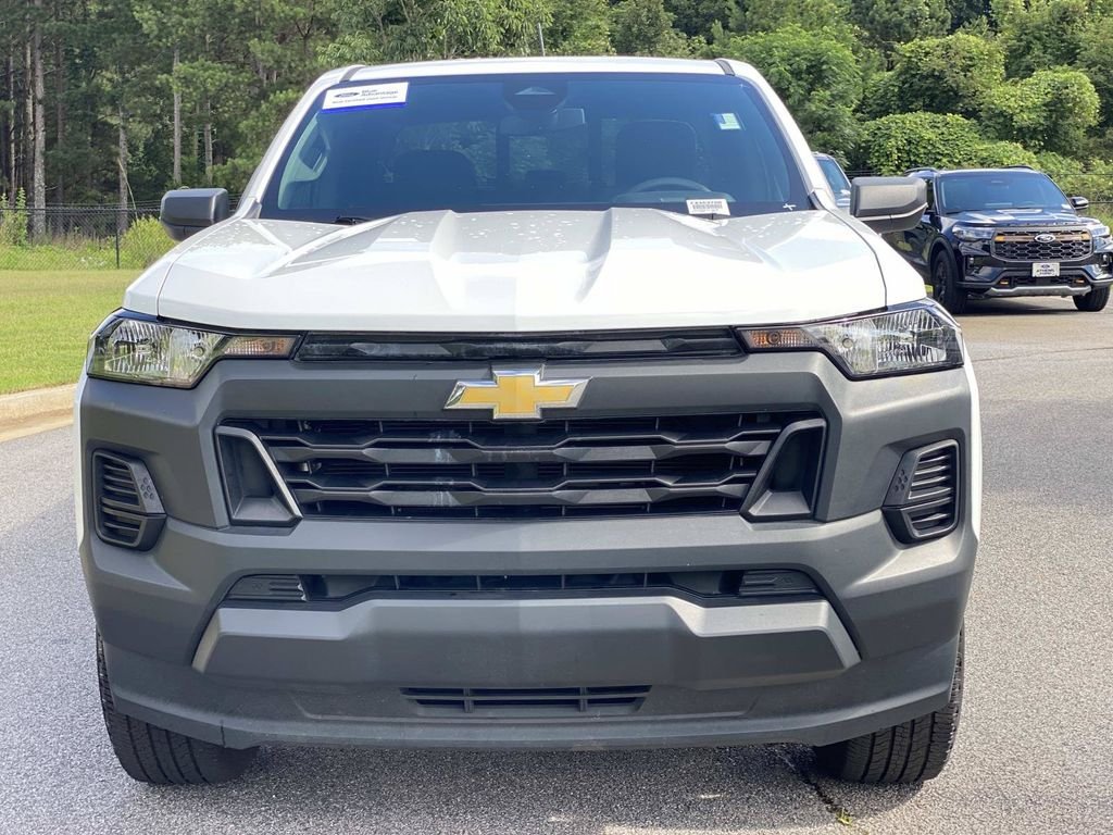 Used 2025 Chevrolet Colorado W/T w/ WT Custom Package RWD image 10