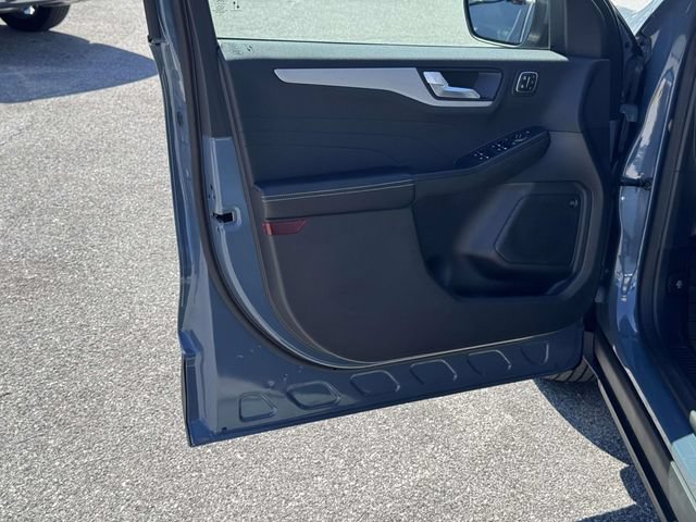 Certified 2023 Ford Escape SE w/ PHEV Premium Package FWD image 14