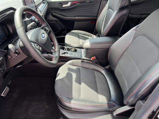 Certified 2023 Ford Escape ST-Line w/ Cold Weather Package FWD image 25