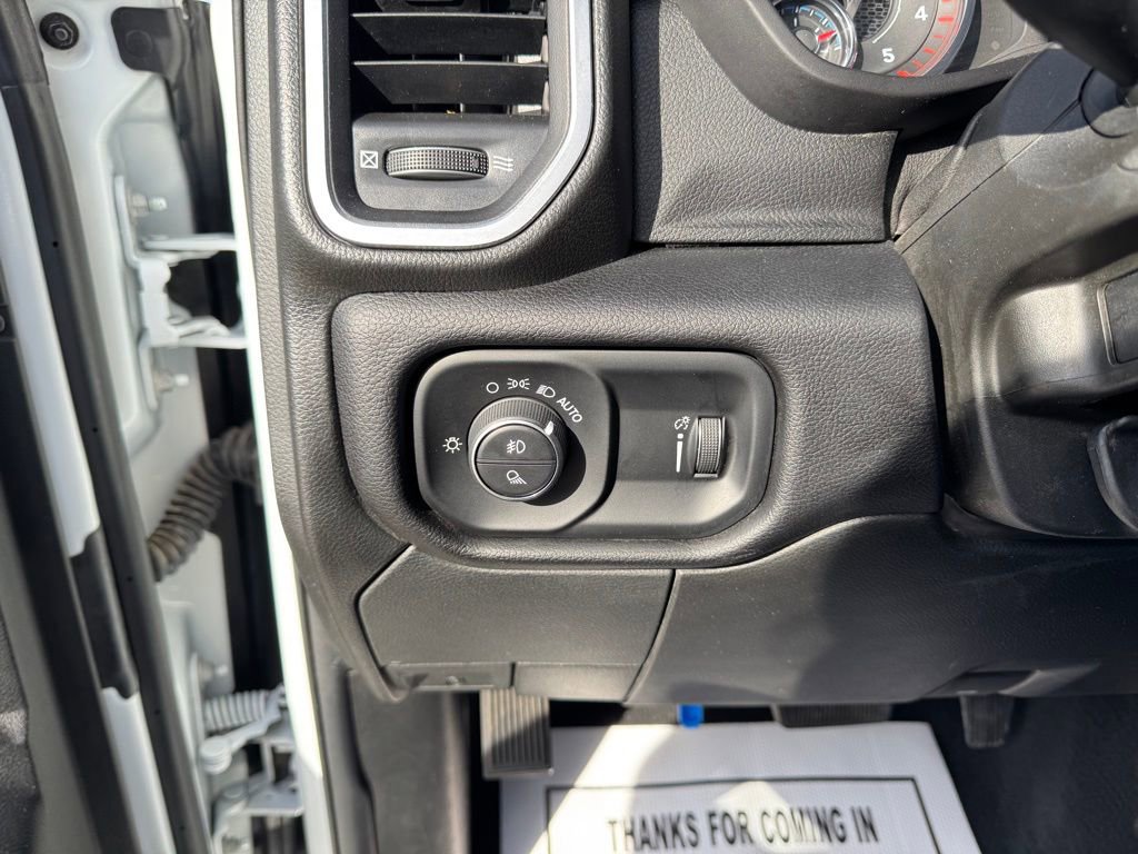 Used 2024 RAM 2500 Big Horn AWD/4WD image 11