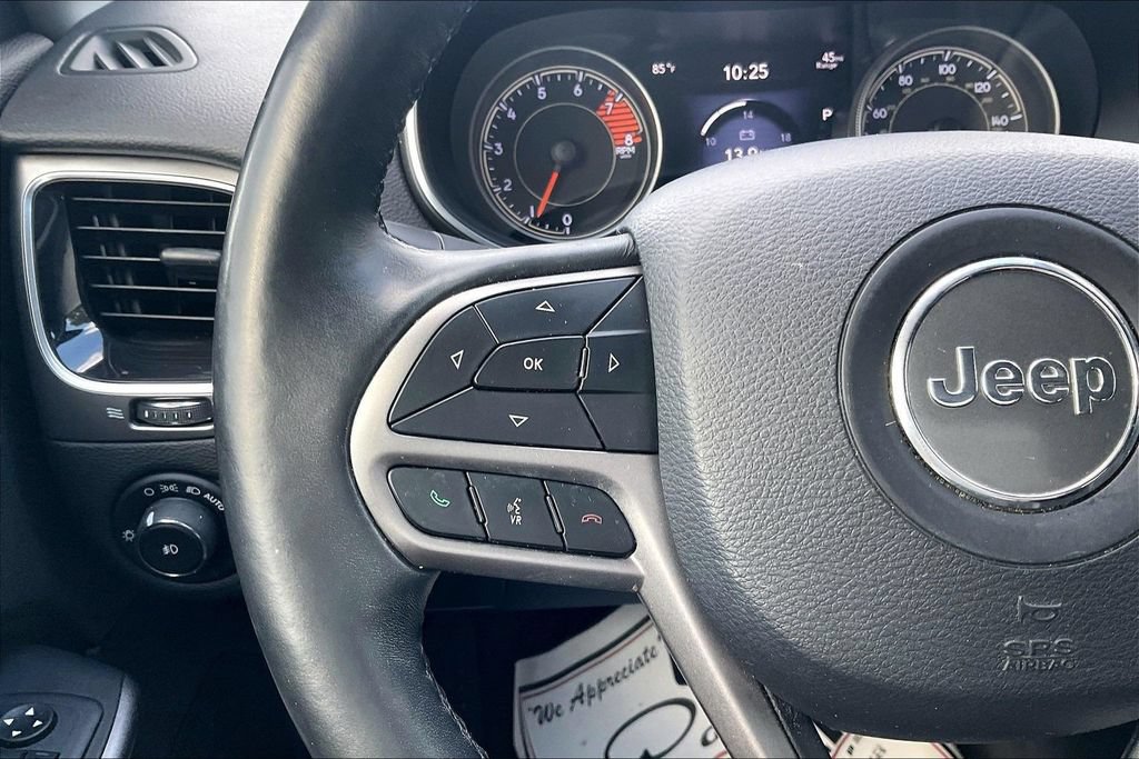 Used 2019 Jeep Cherokee Limited w/ Luxury Group FWD image 18