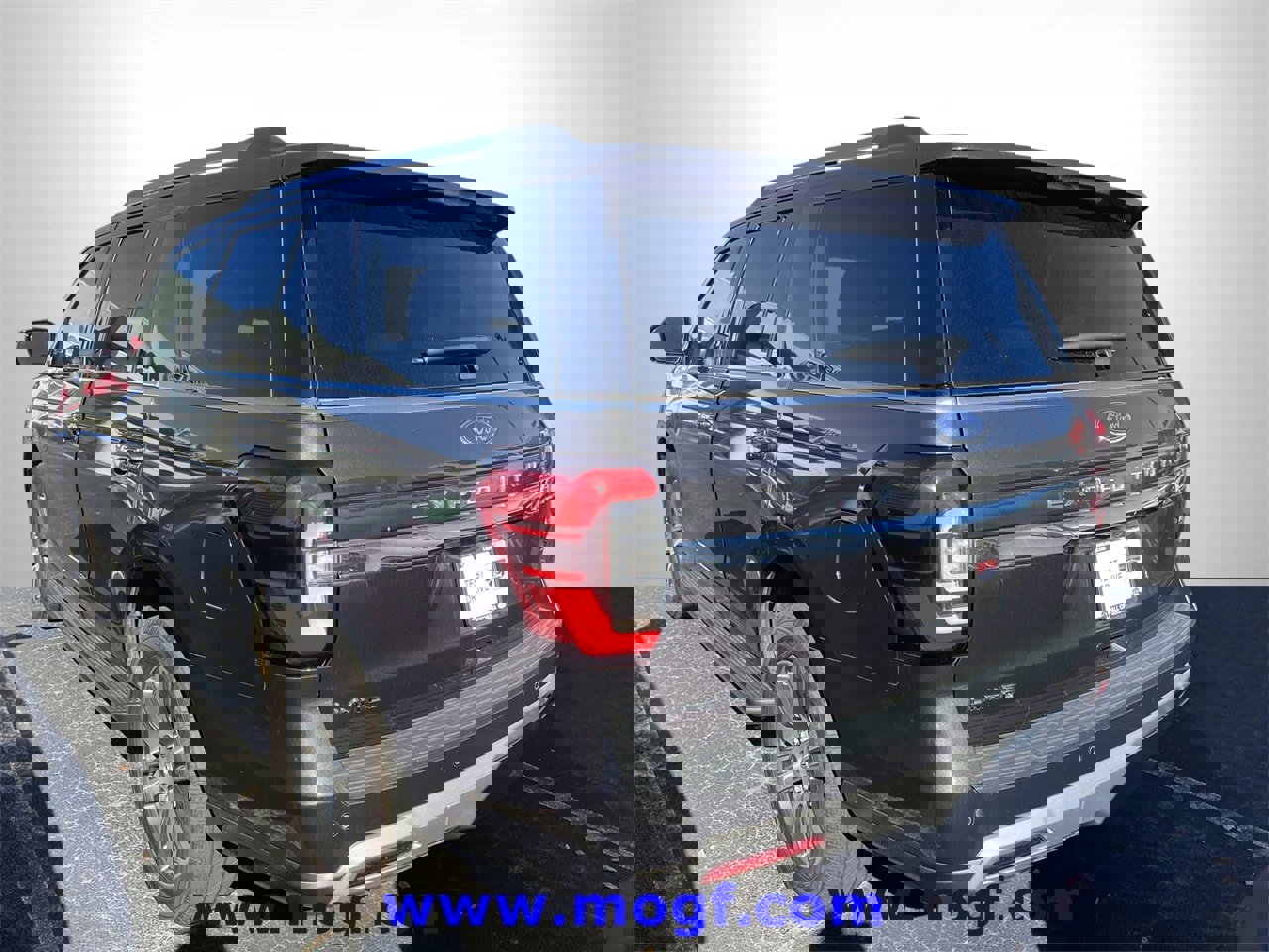 Certified 2024 Ford Expedition Limited image 4