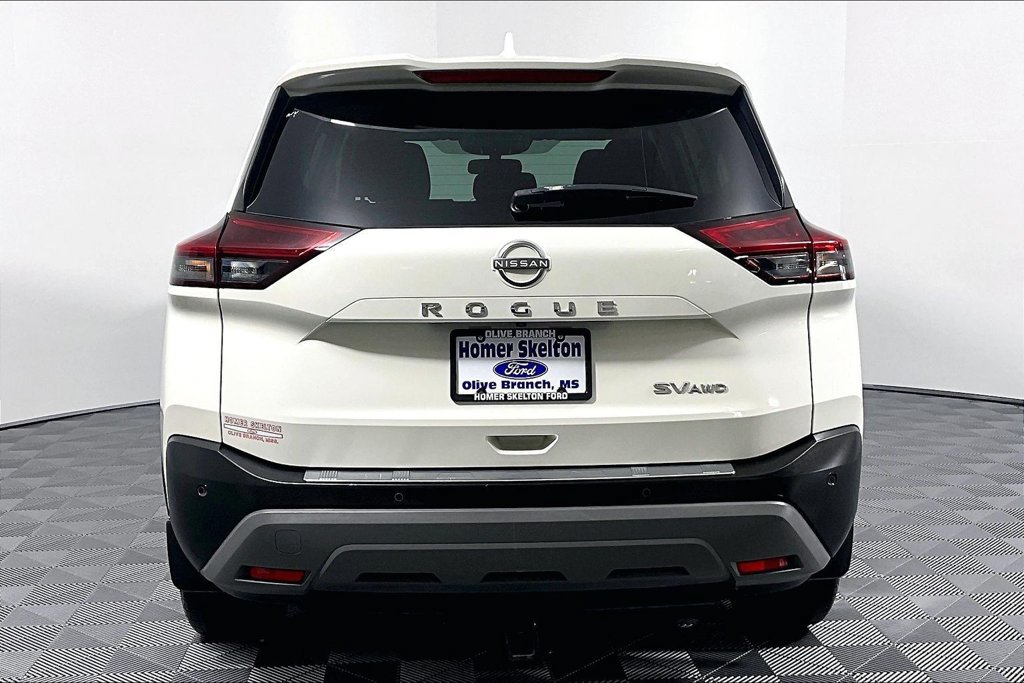Used 2023 Nissan Rogue SV AWD/4WD image 4