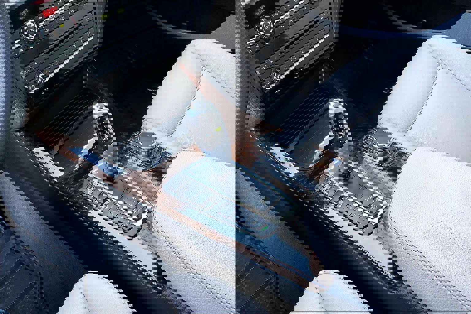 Used 2017 BMW X3 xDrive28i image 17