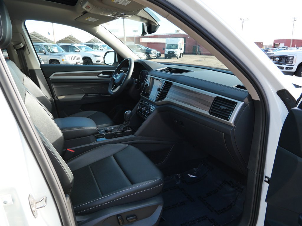 Used 2021 Volkswagen Atlas SEL AWD/4WD image 11