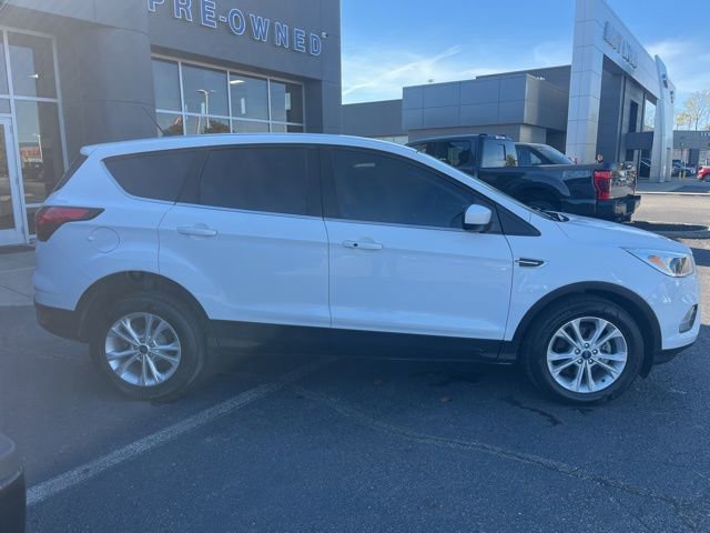 Certified 2019 Ford Escape SE image 5