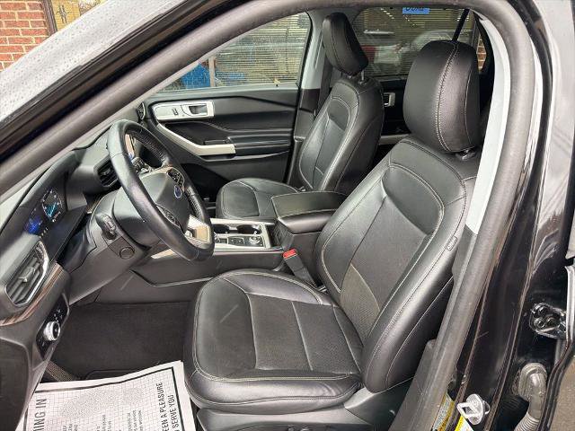 Certified 2023 Ford Explorer Limited w/ Equipment Group 301A image 8