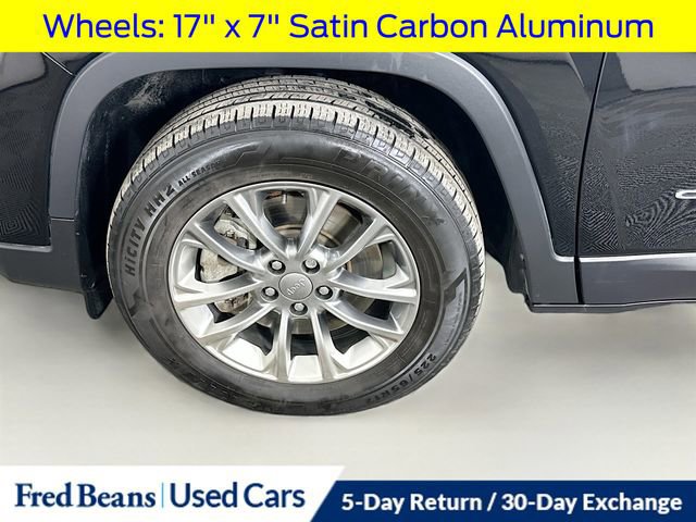 Used 2021 Jeep Cherokee Latitude Lux w/ Comfort/Convenience Group image 35