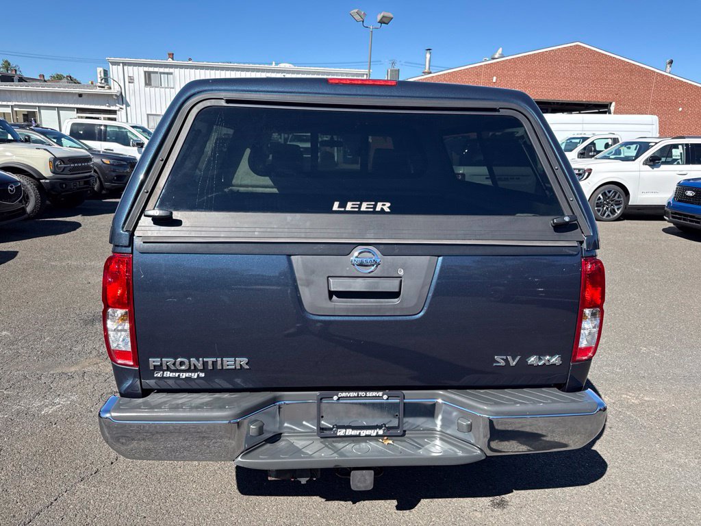 Used 2017 Nissan Frontier SV AWD/4WD image 5