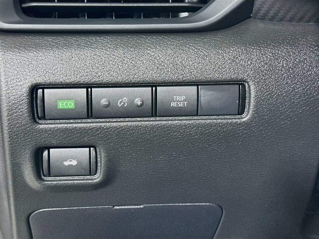 Used 2025 Nissan Sentra S FWD image 12