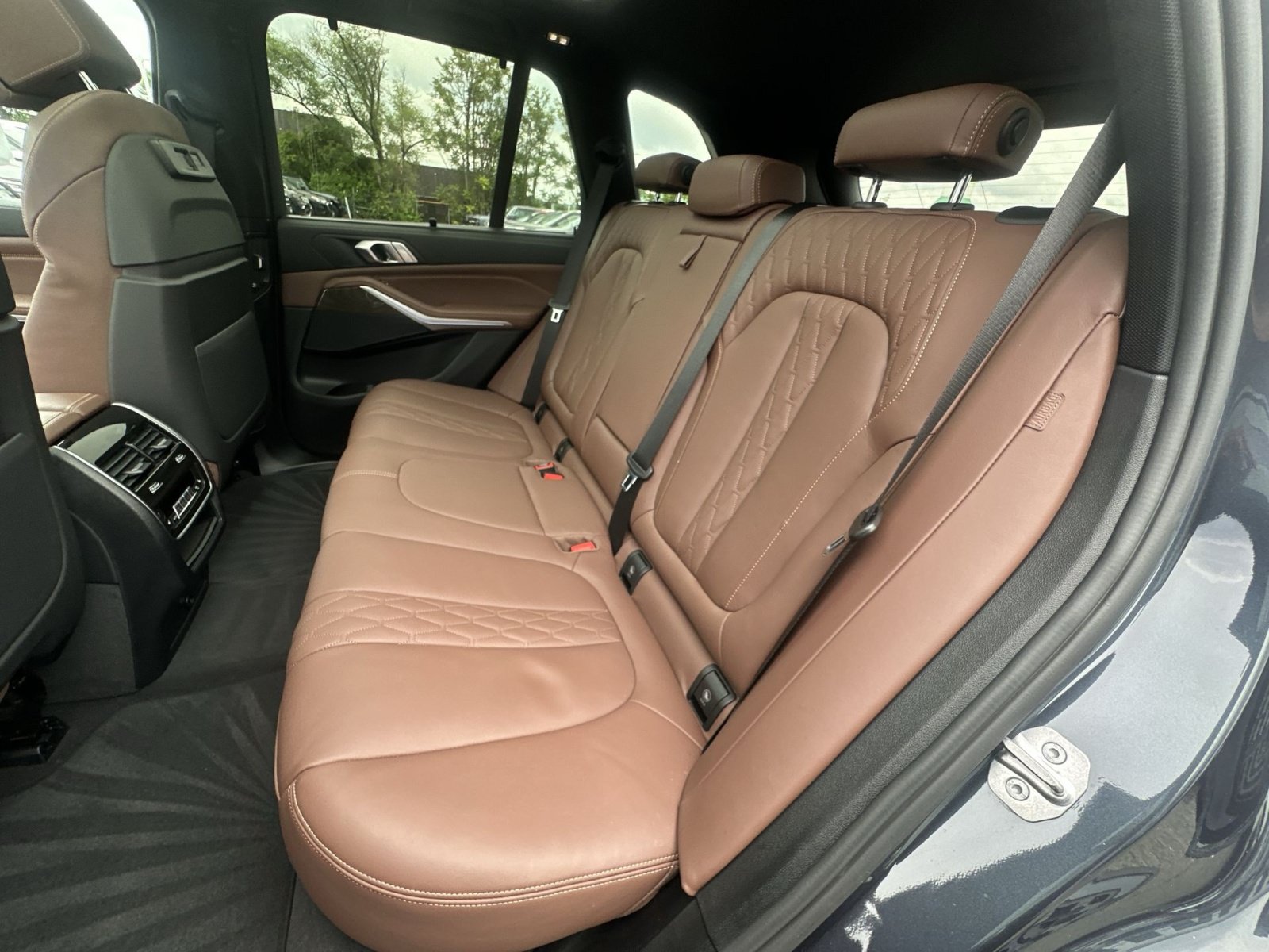 Used 2022 BMW X5 xDrive40i AWD/4WD image 32