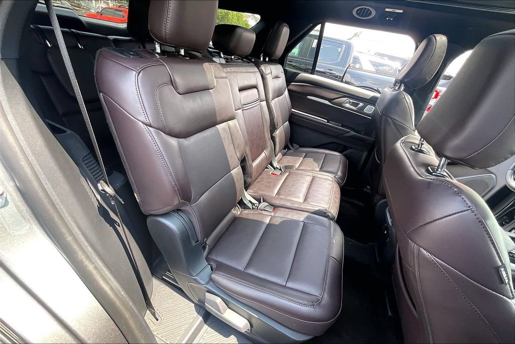 Certified 2026 Ford Explorer Platinum AWD/4WD image 26