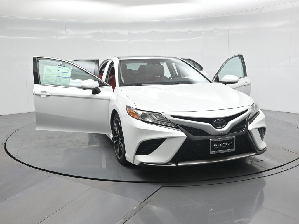 Used 2019 Toyota Camry XSE image 51