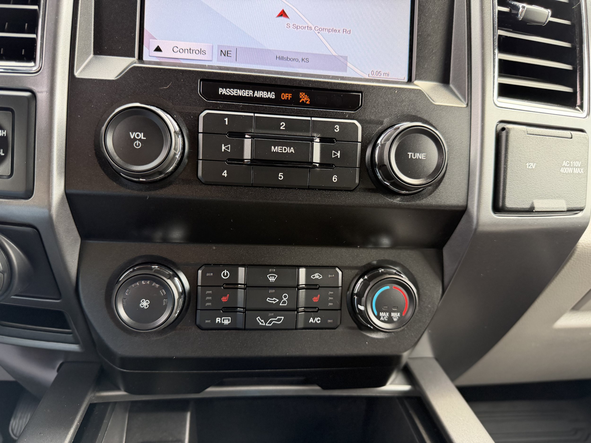 Certified 2019 Ford F150 XLT w/ Equipment Group 302A Luxury AWD/4WD image 38