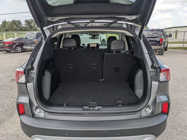 Certified 2022 Ford Escape SEL w/ Technology Package AWD/4WD image 13