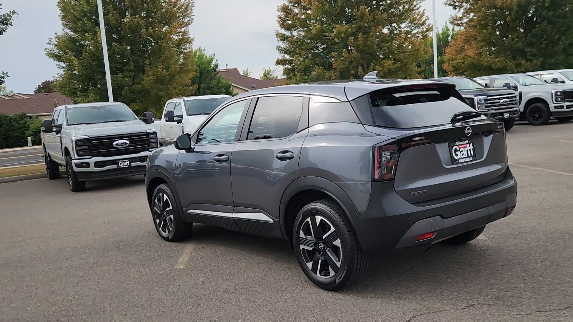 Used 2025 Nissan Kicks SV AWD/4WD image 20