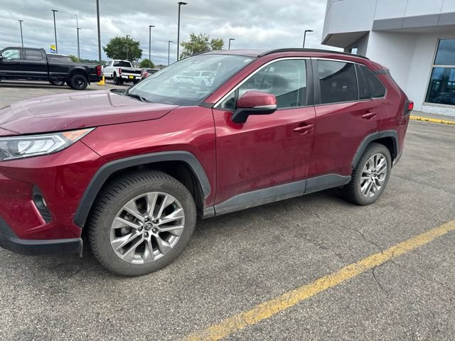 Used 2020 Toyota RAV4 XLE Premium AWD/4WD image 4