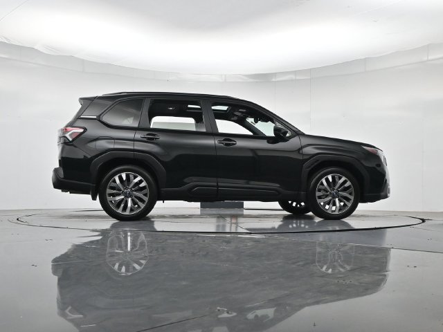 Used 2025 Subaru Forester Touring w/ Popular Package - Touring AWD/4WD image 34