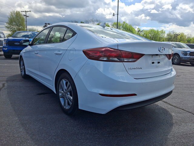 Used 2017 Hyundai Elantra SE FWD image 5