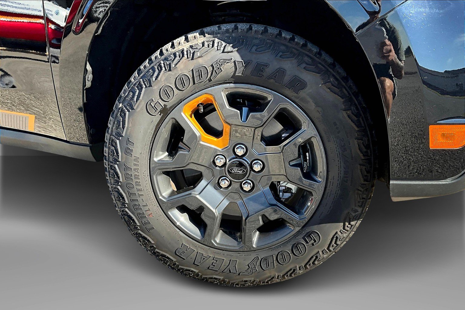Certified 2025 Ford Maverick Tremor AWD/4WD image 9