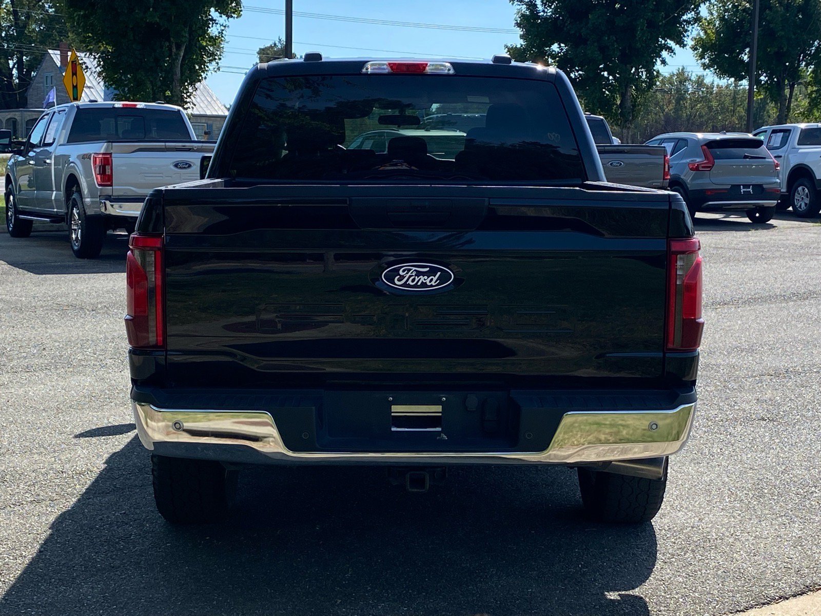 Certified 2025 Ford F150 XLT w/ Equipment Group 301A Standard AWD/4WD image 5